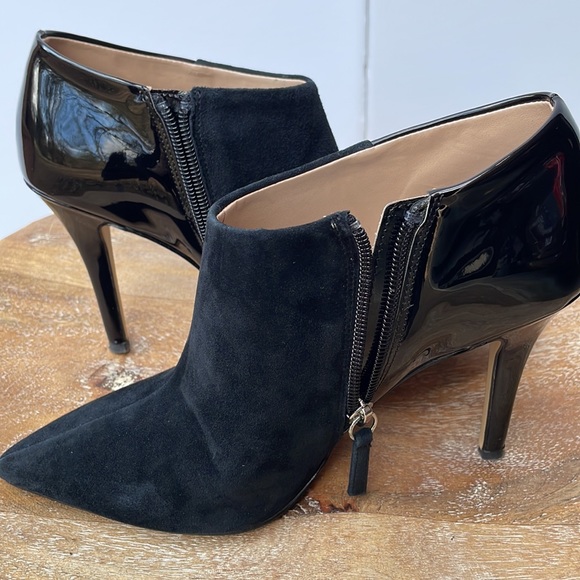 White House Black Market Eliza Booties Size 7.5M - Picture 6 of 11